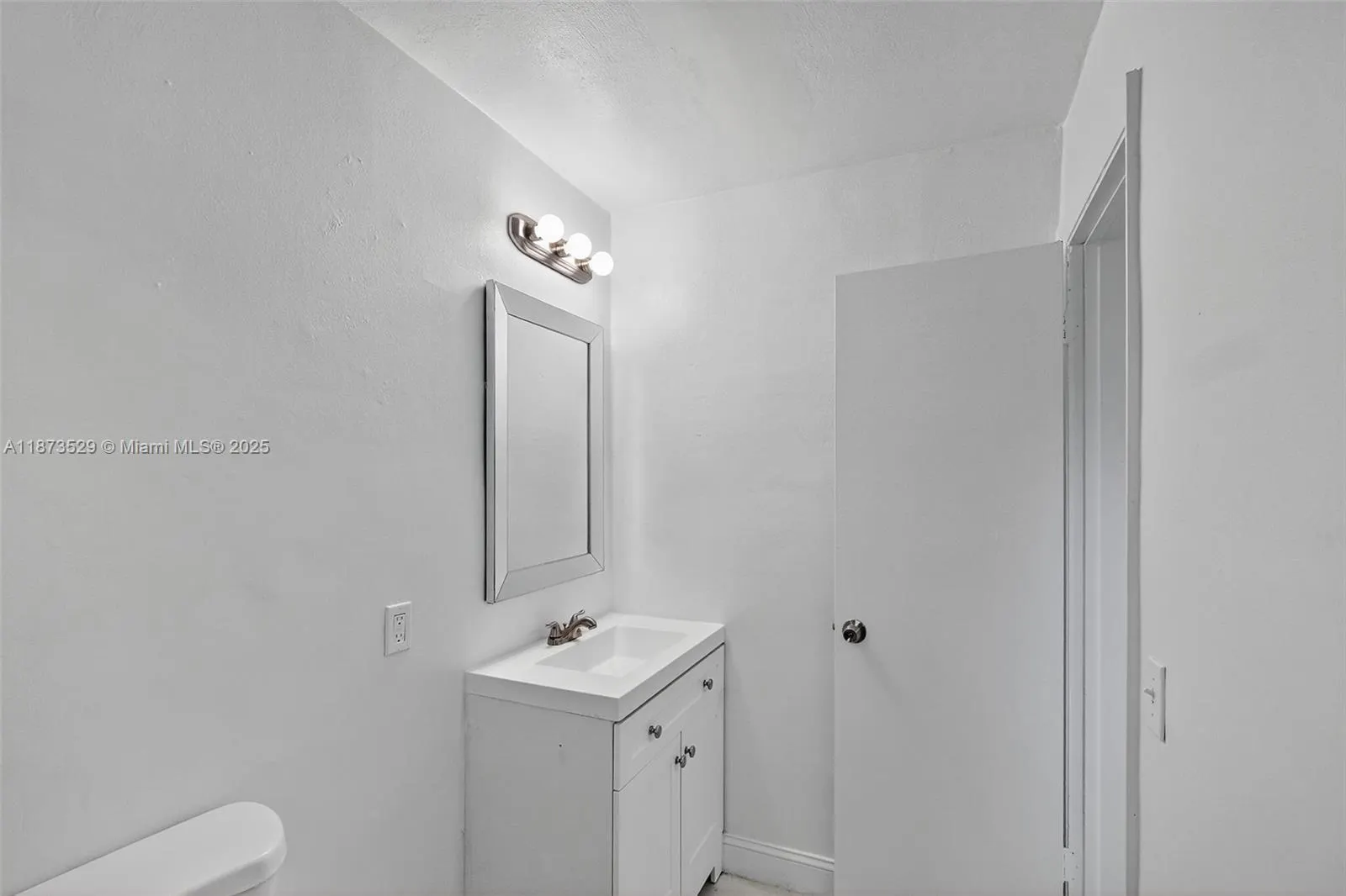 458 SW 9th St, #2