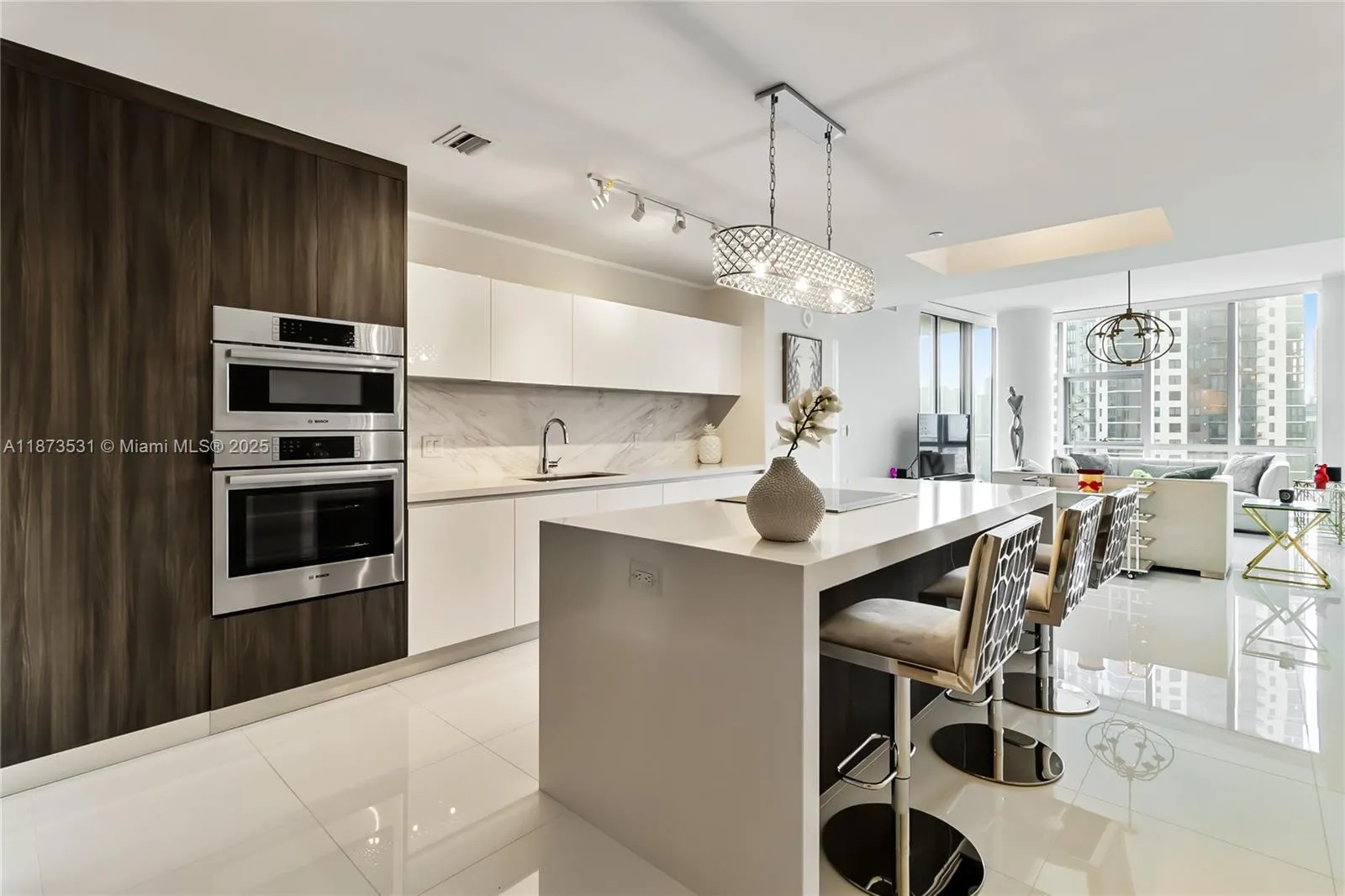 851 NE 1st Ave, #1611