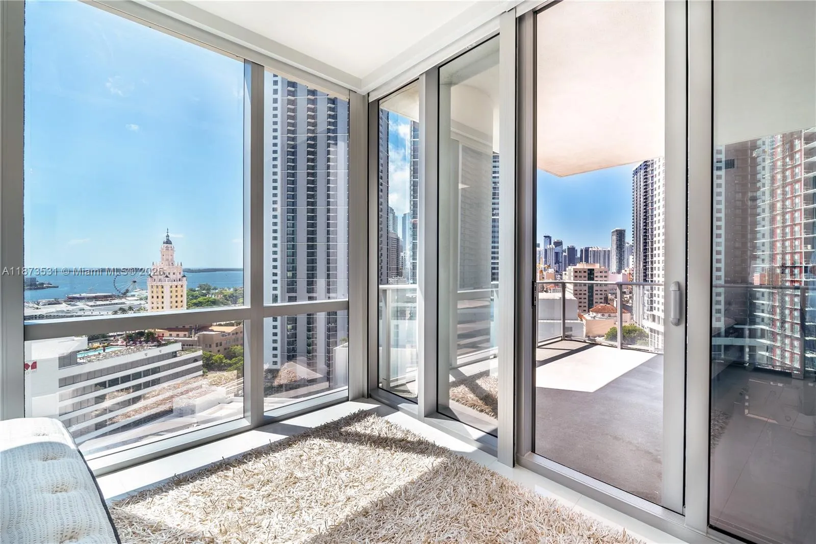 851 NE 1st Ave, #1611