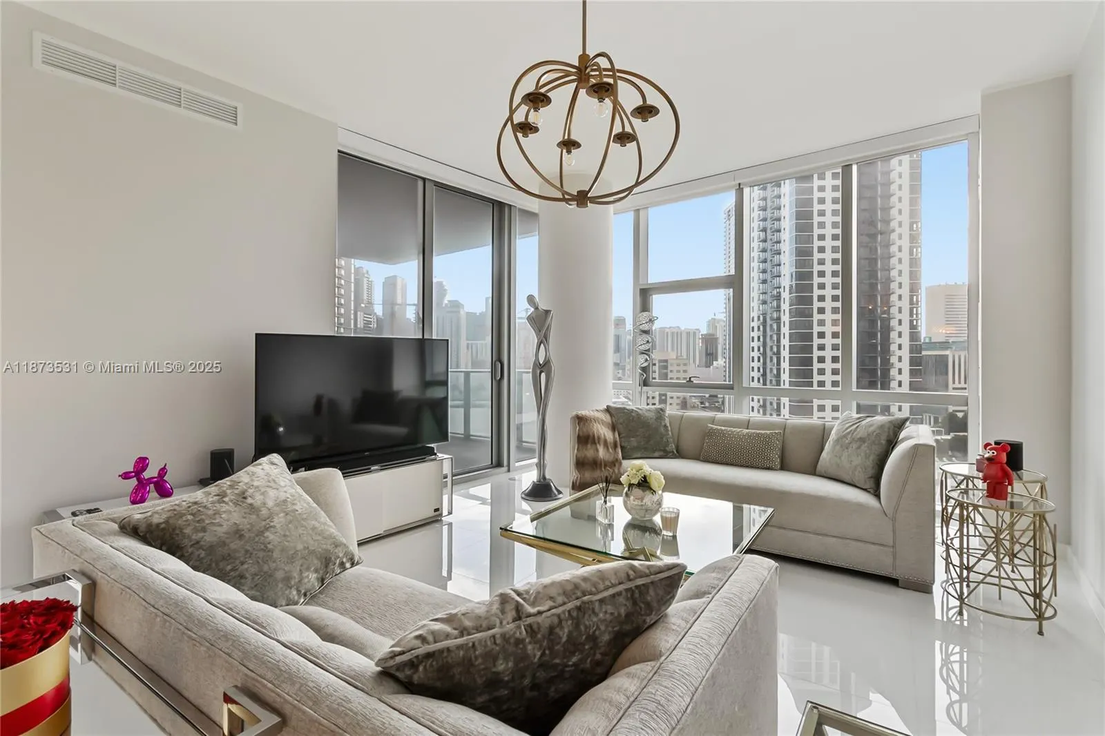 851 NE 1st Ave, #1611