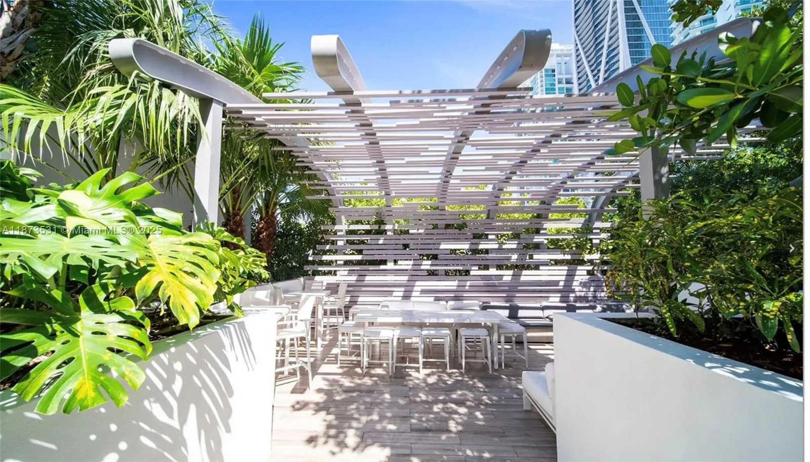851 NE 1st Ave, #1611