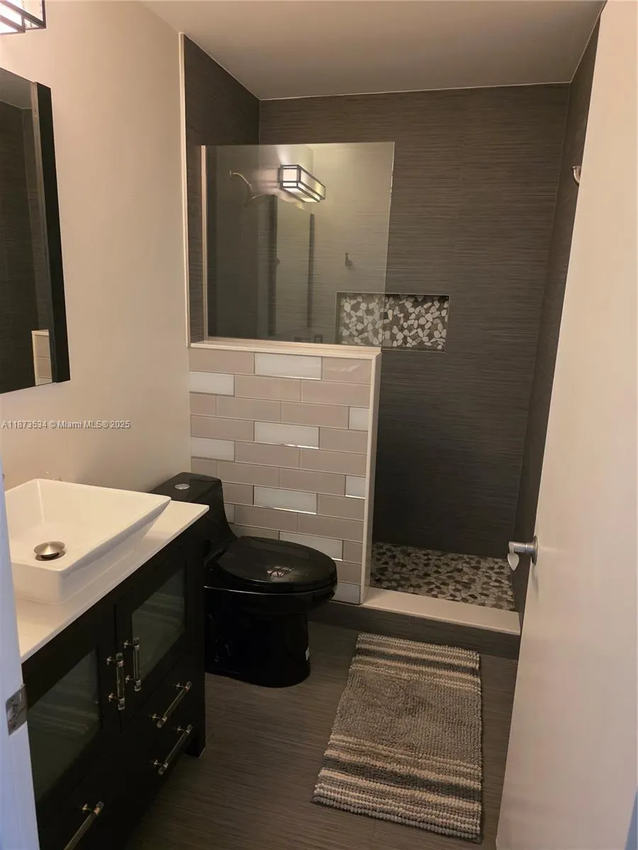 1365 Crystal Way, #G