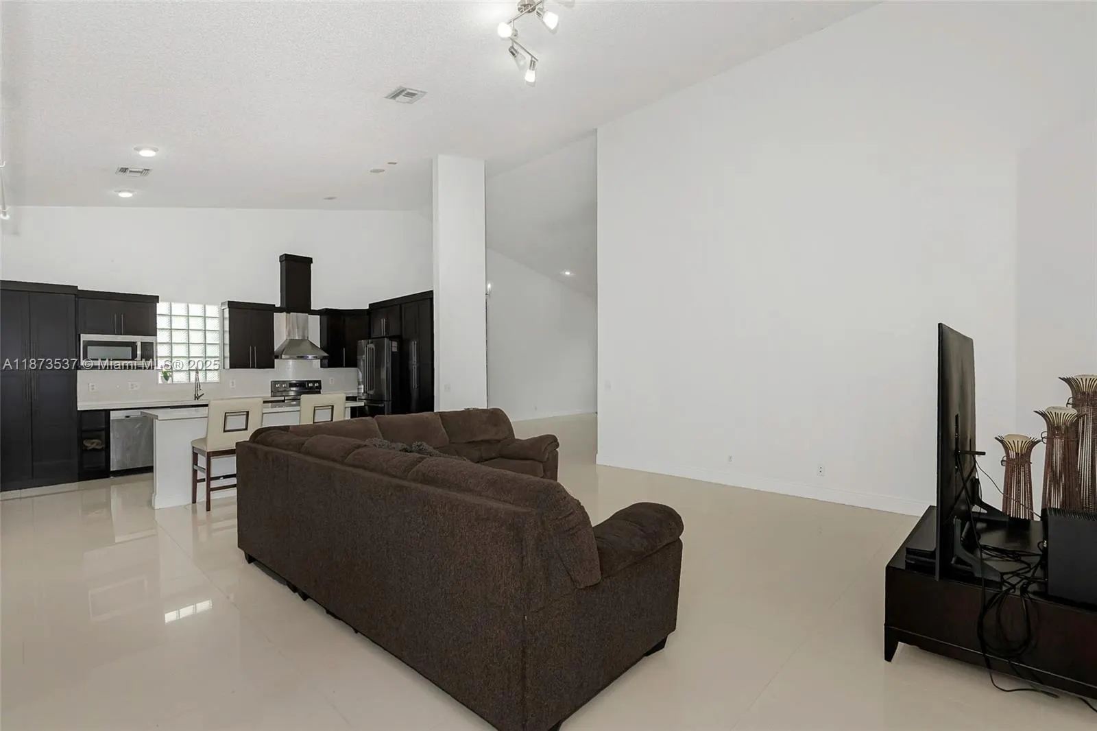 5959 NW 74th St