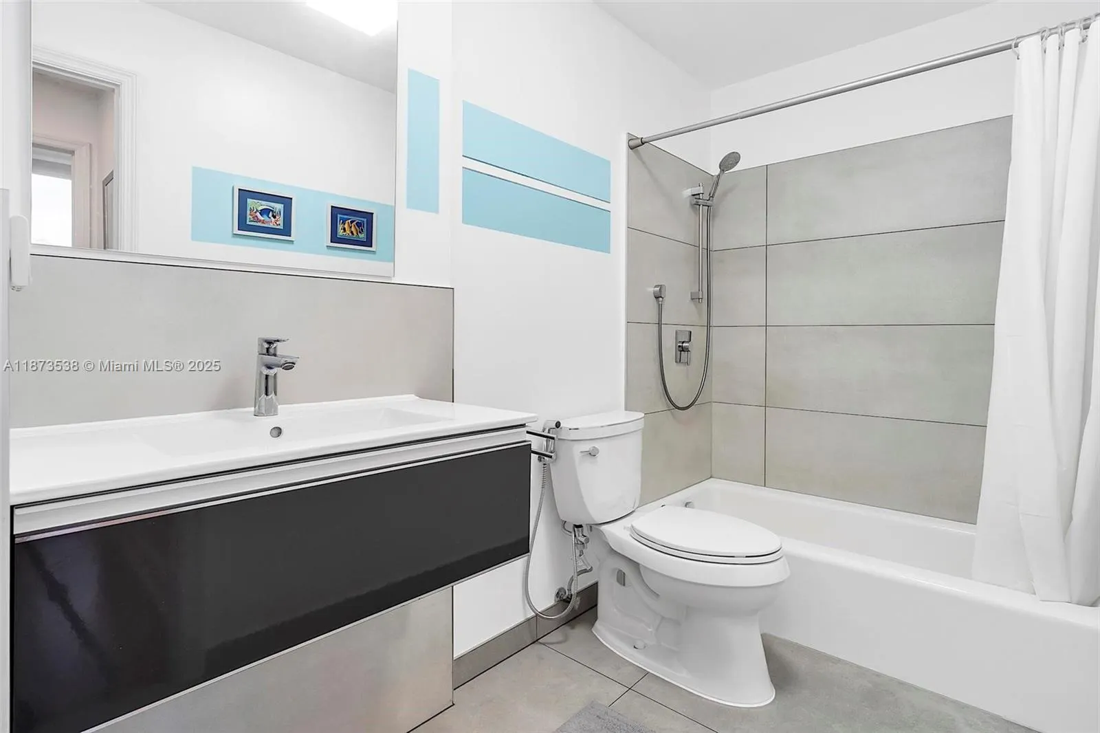 3590 Coral Way, #906