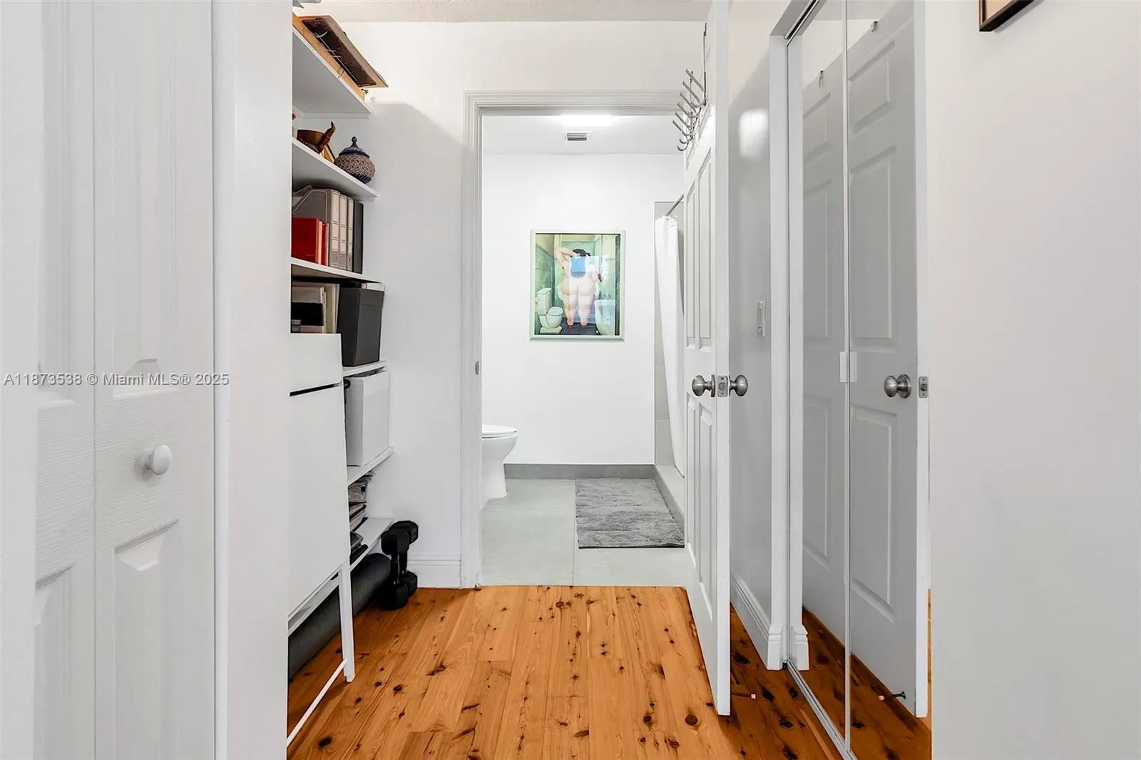 3590 Coral Way, #906