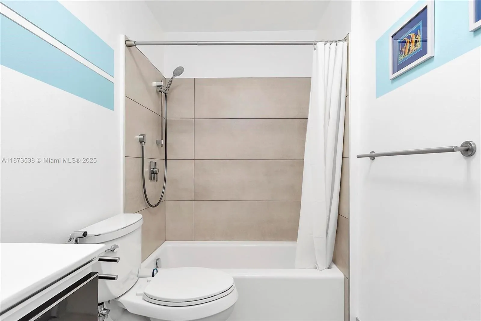 3590 Coral Way, #906