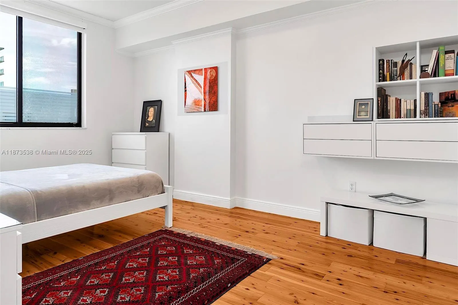 3590 Coral Way, #906