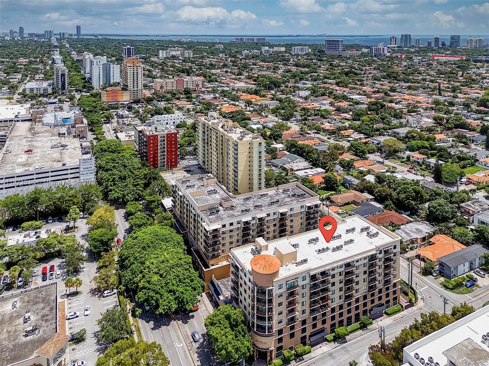 3590 Coral Way, #906