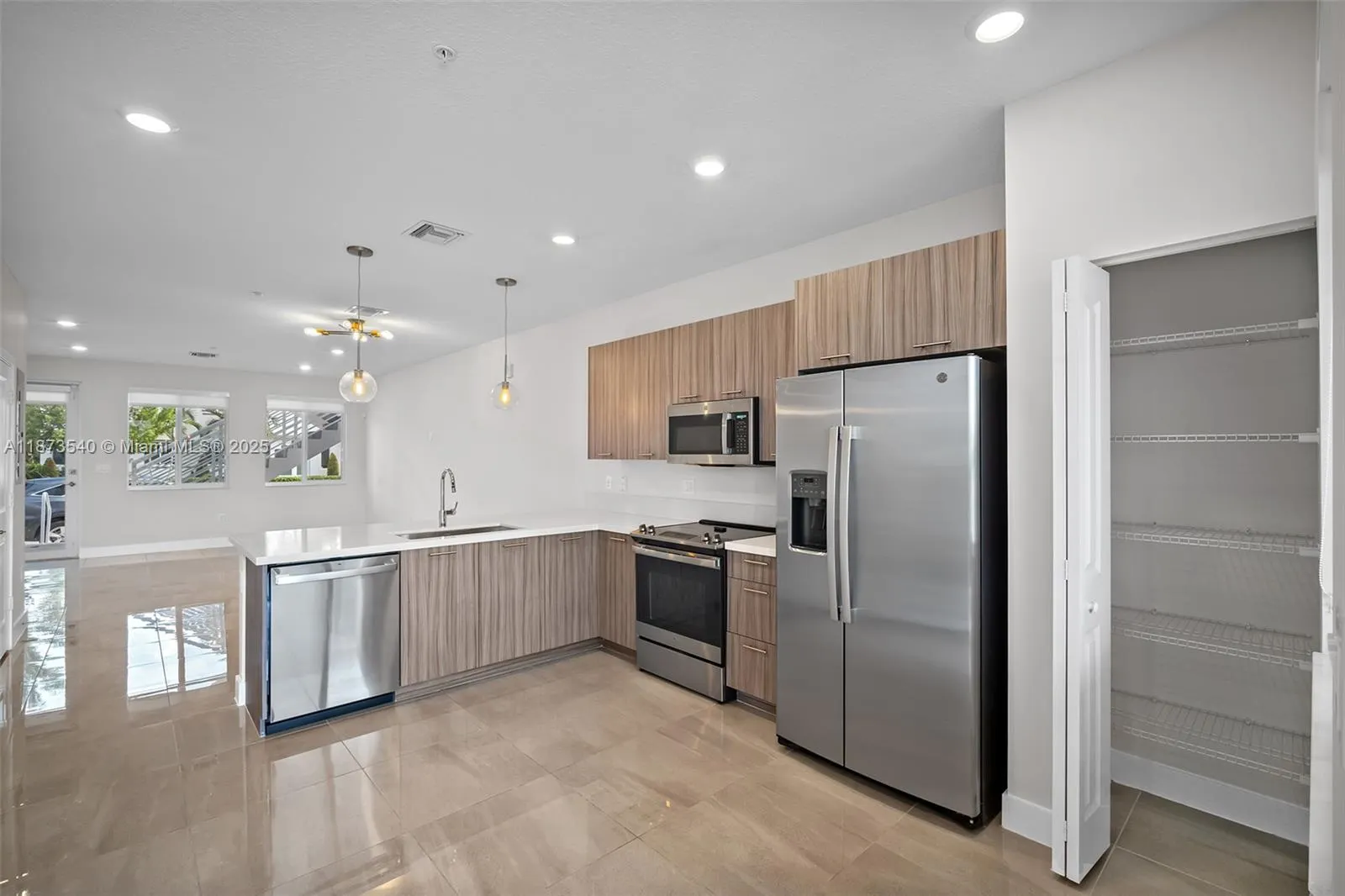 10270 NW 66th St, #110
