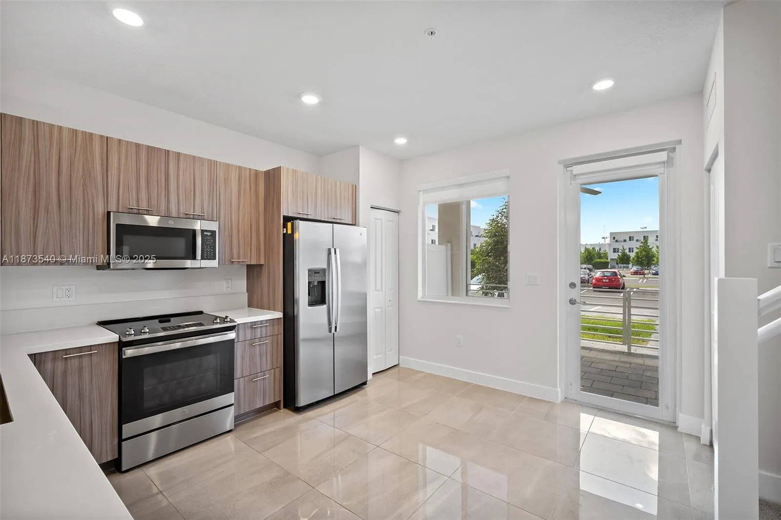 10270 NW 66th St, #110