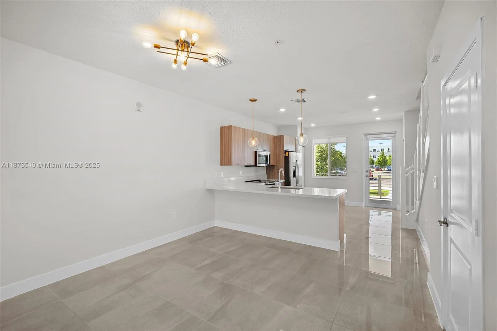 10270 NW 66th St, #110