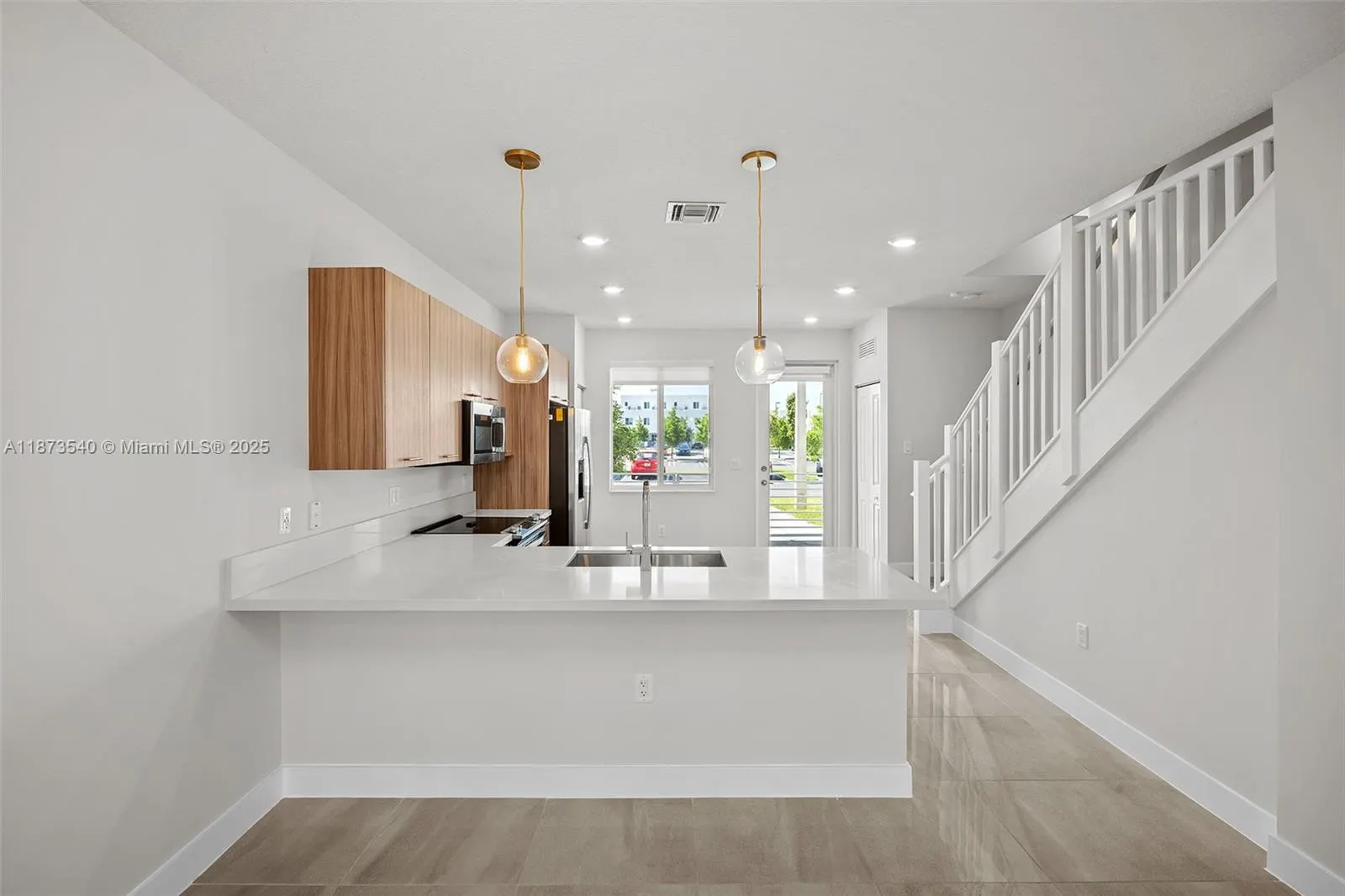 10270 NW 66th St, #110