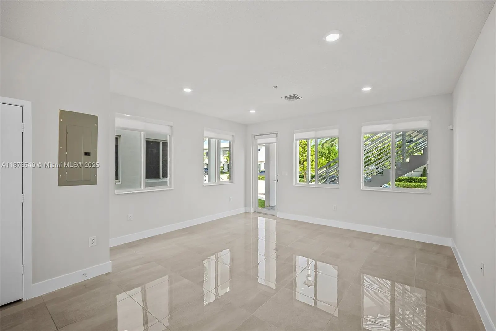 10270 NW 66th St, #110