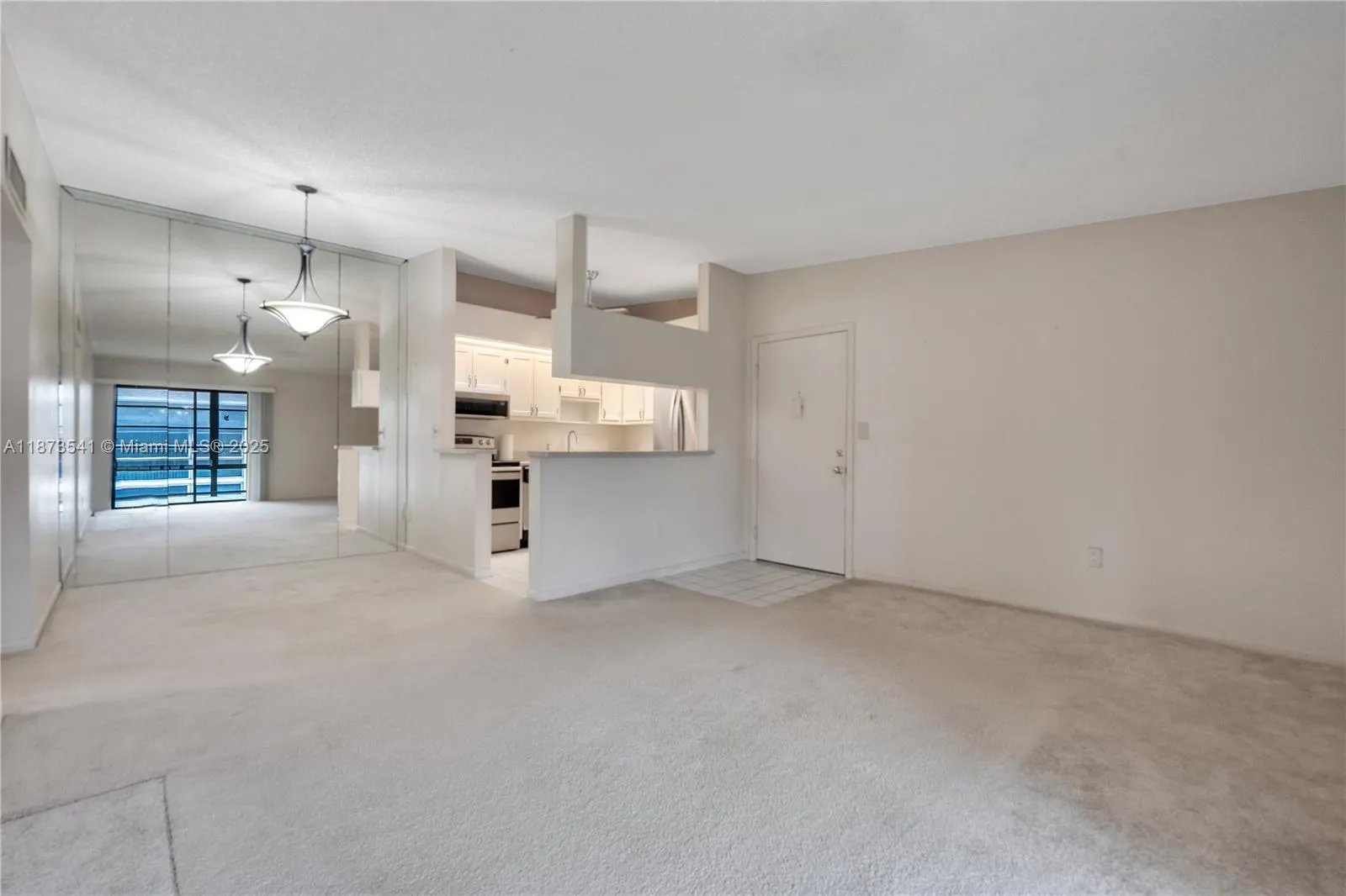 7745 Ashmont Cir, #207