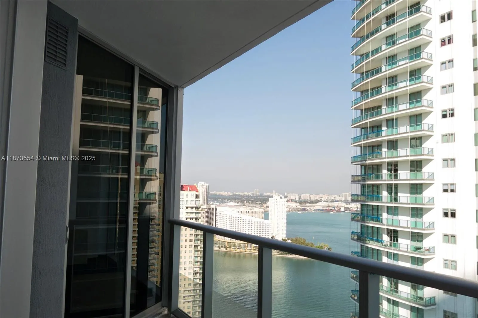 1300 Brickell Bay Dr, #3506