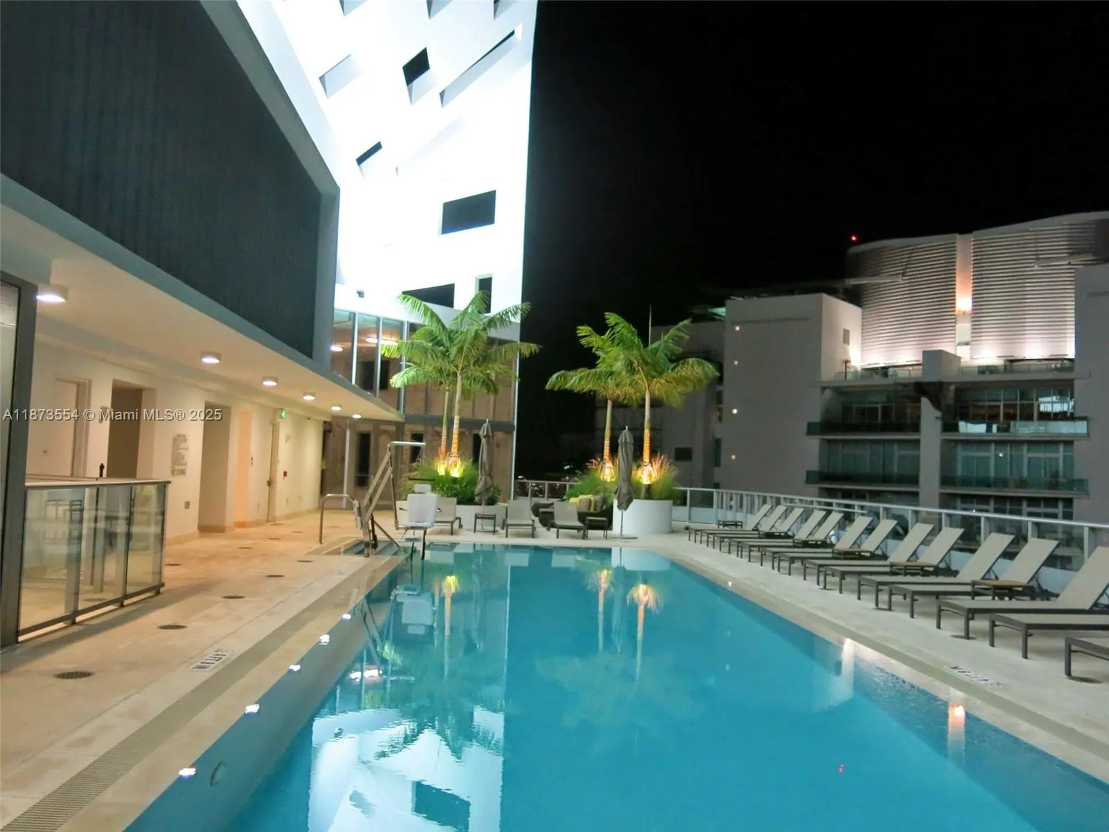 1300 Brickell Bay Dr, #3506
