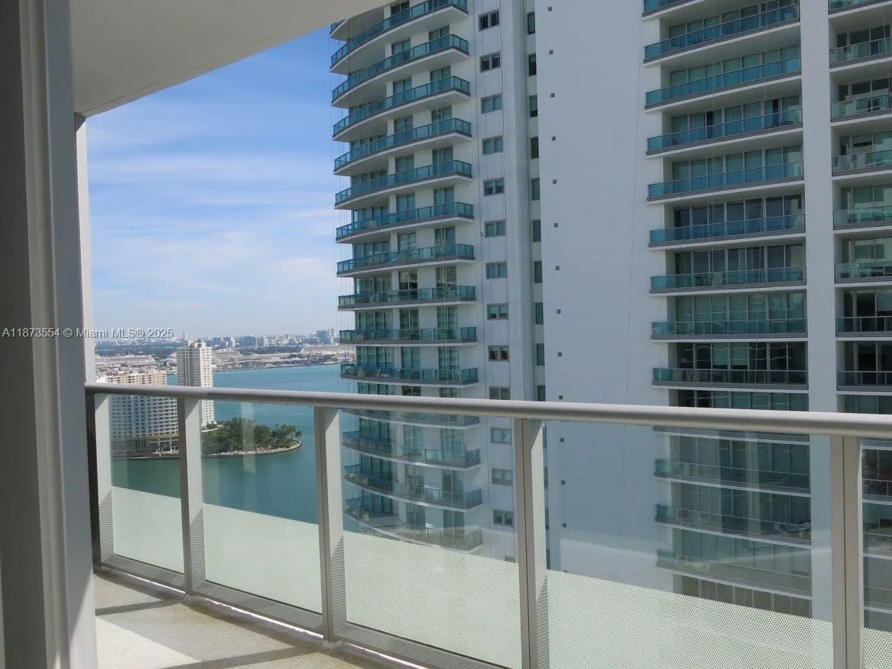 1300 Brickell Bay Dr, #3506