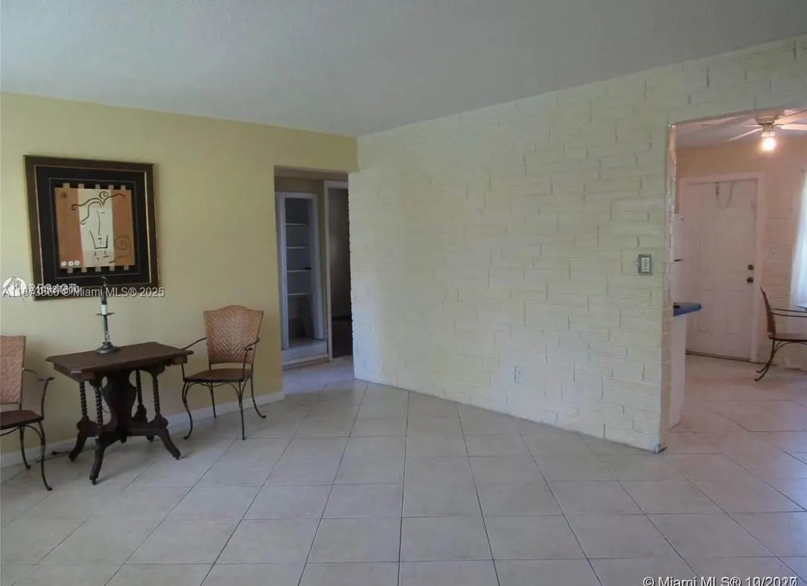 332 SW 15th St, #332