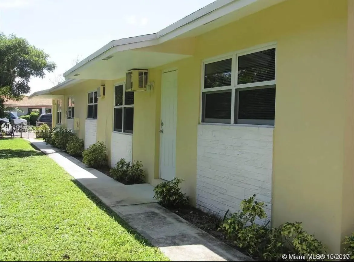 332 SW 15th St, #332