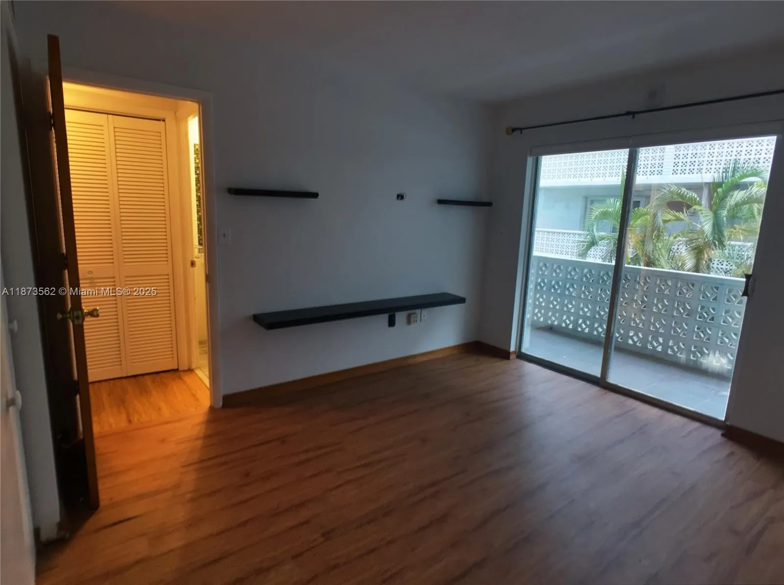1620 West Ave, #302