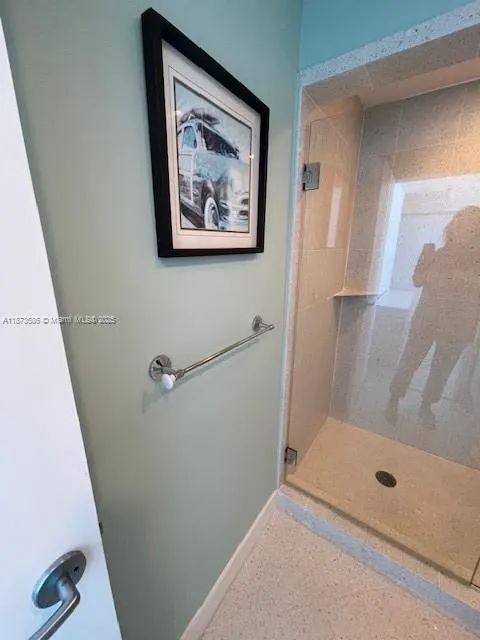 3801 Collins Ave, #1806