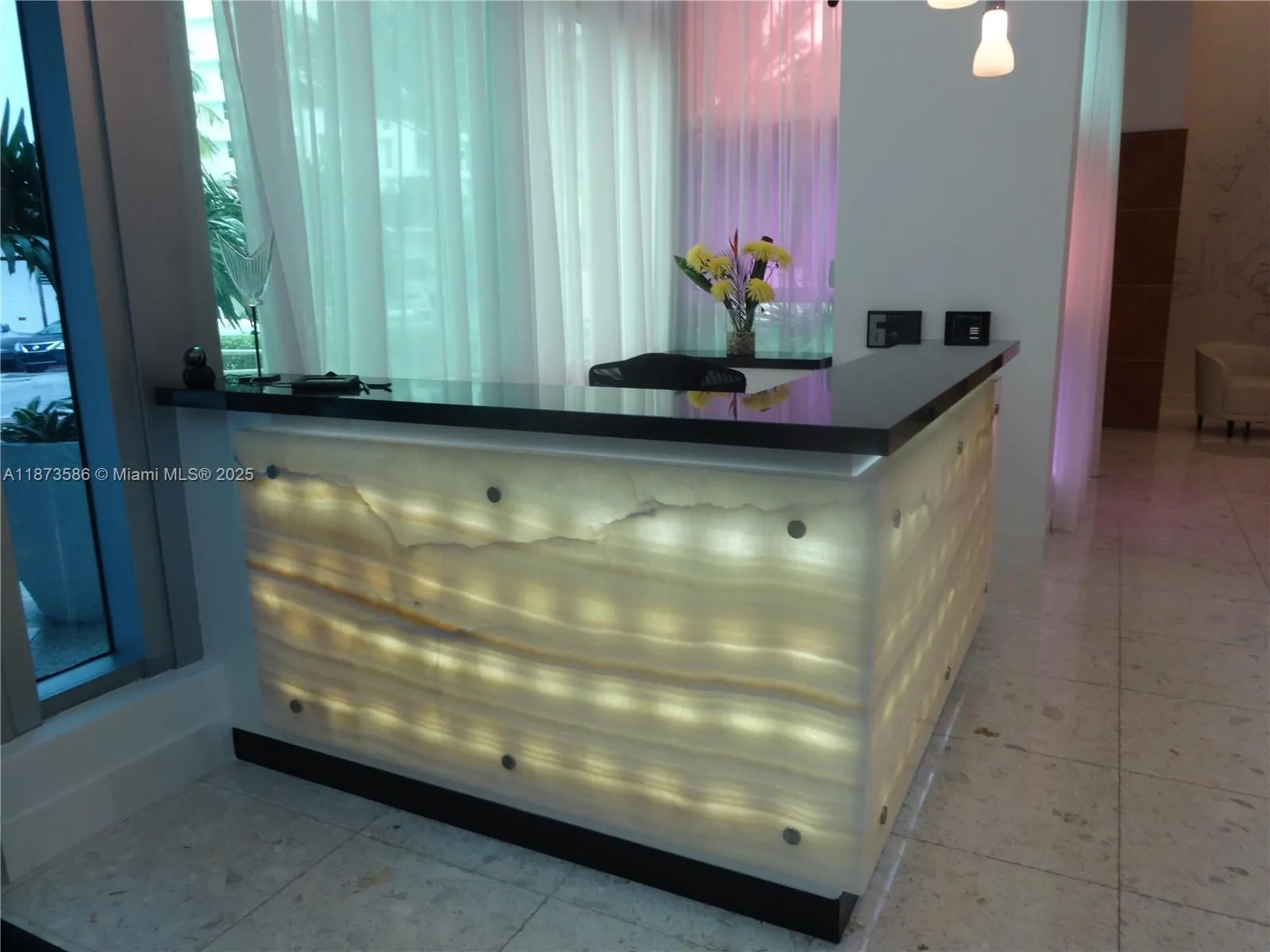 3801 Collins Ave, #1806