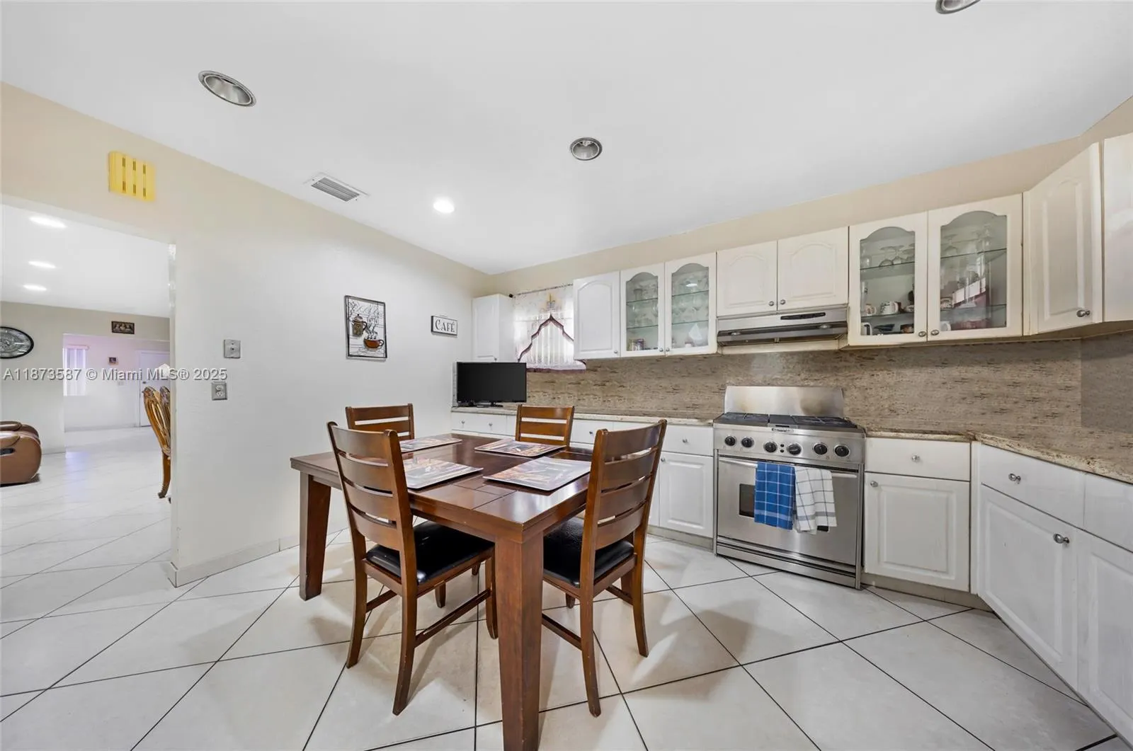 287 NW 31st St