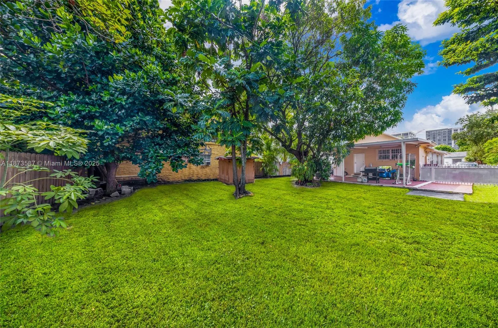 287 NW 31st St