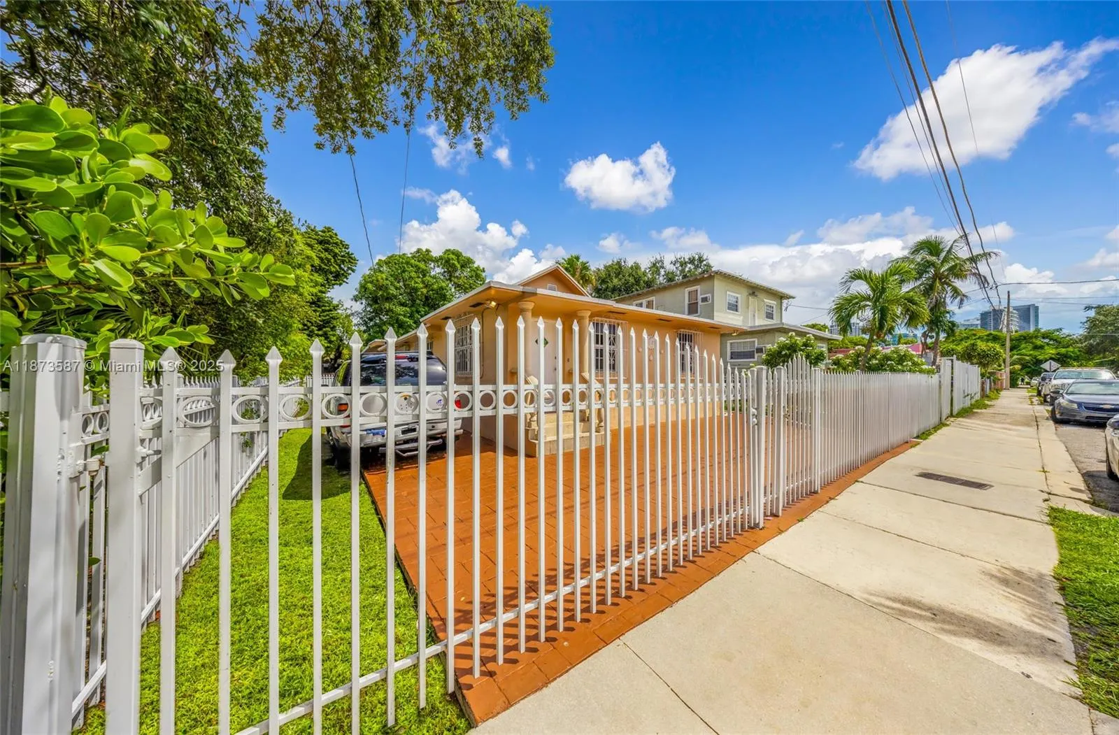 287 NW 31st St