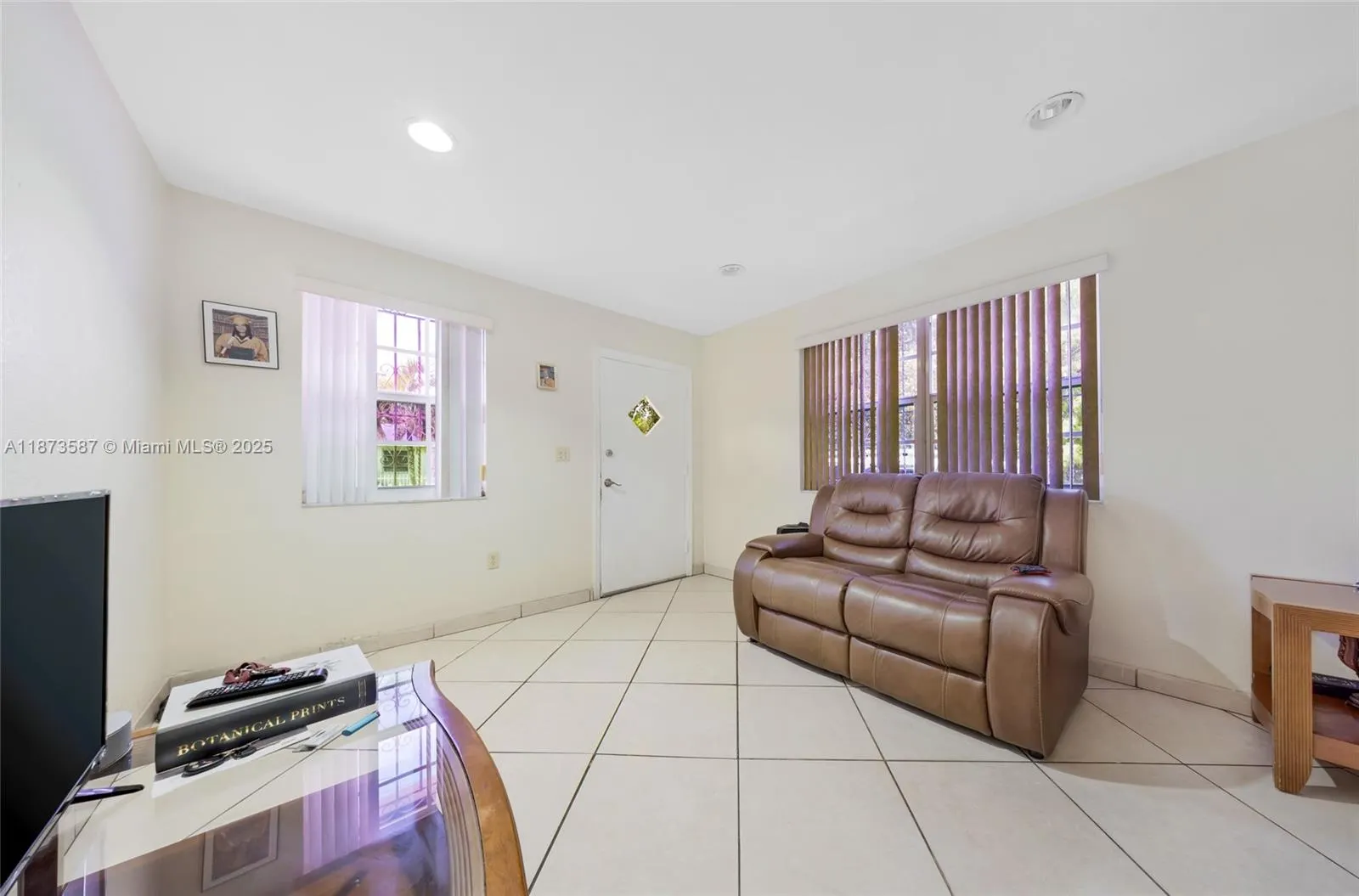 287 NW 31st St