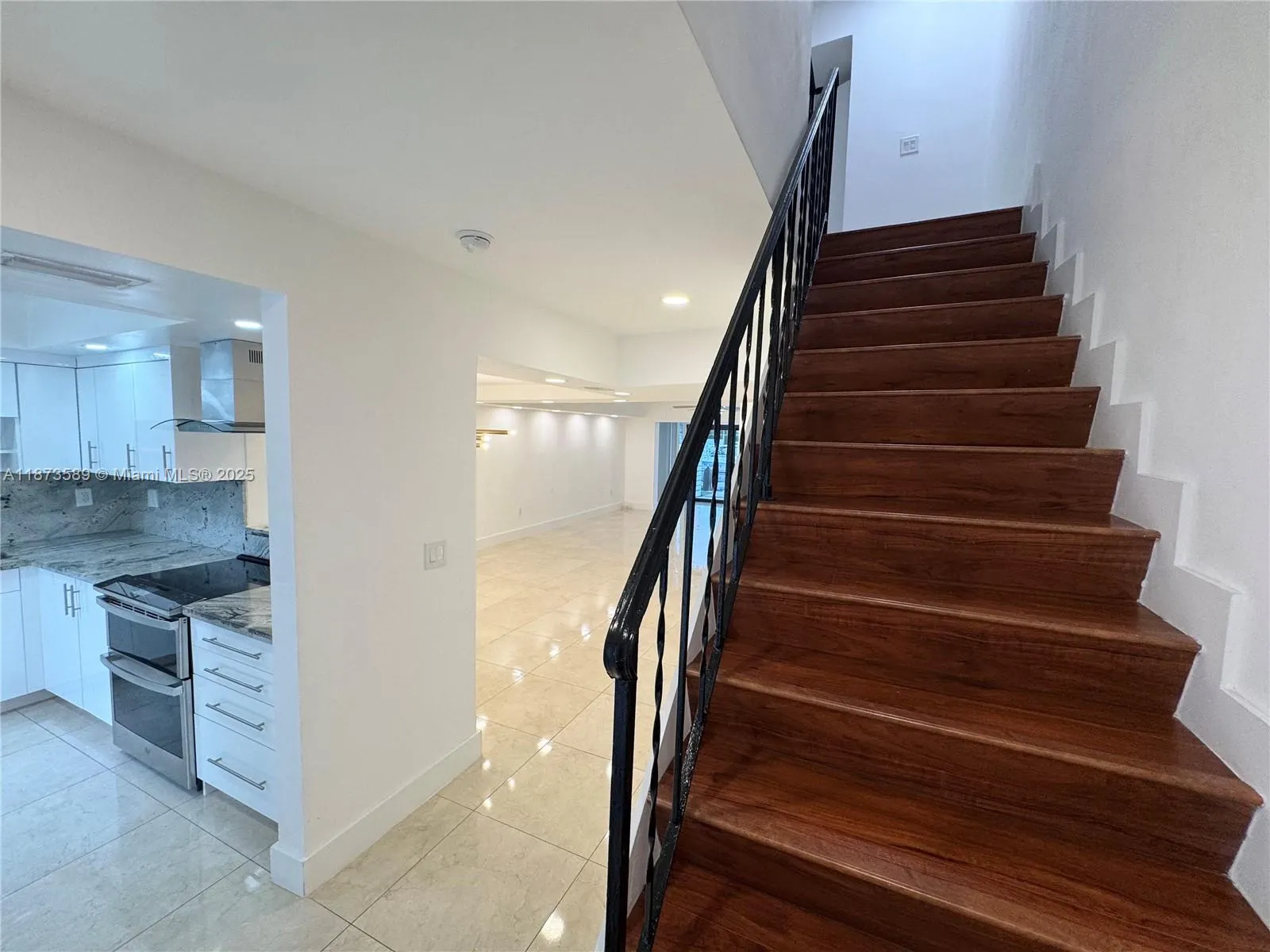 3768 NE 167th St, #46