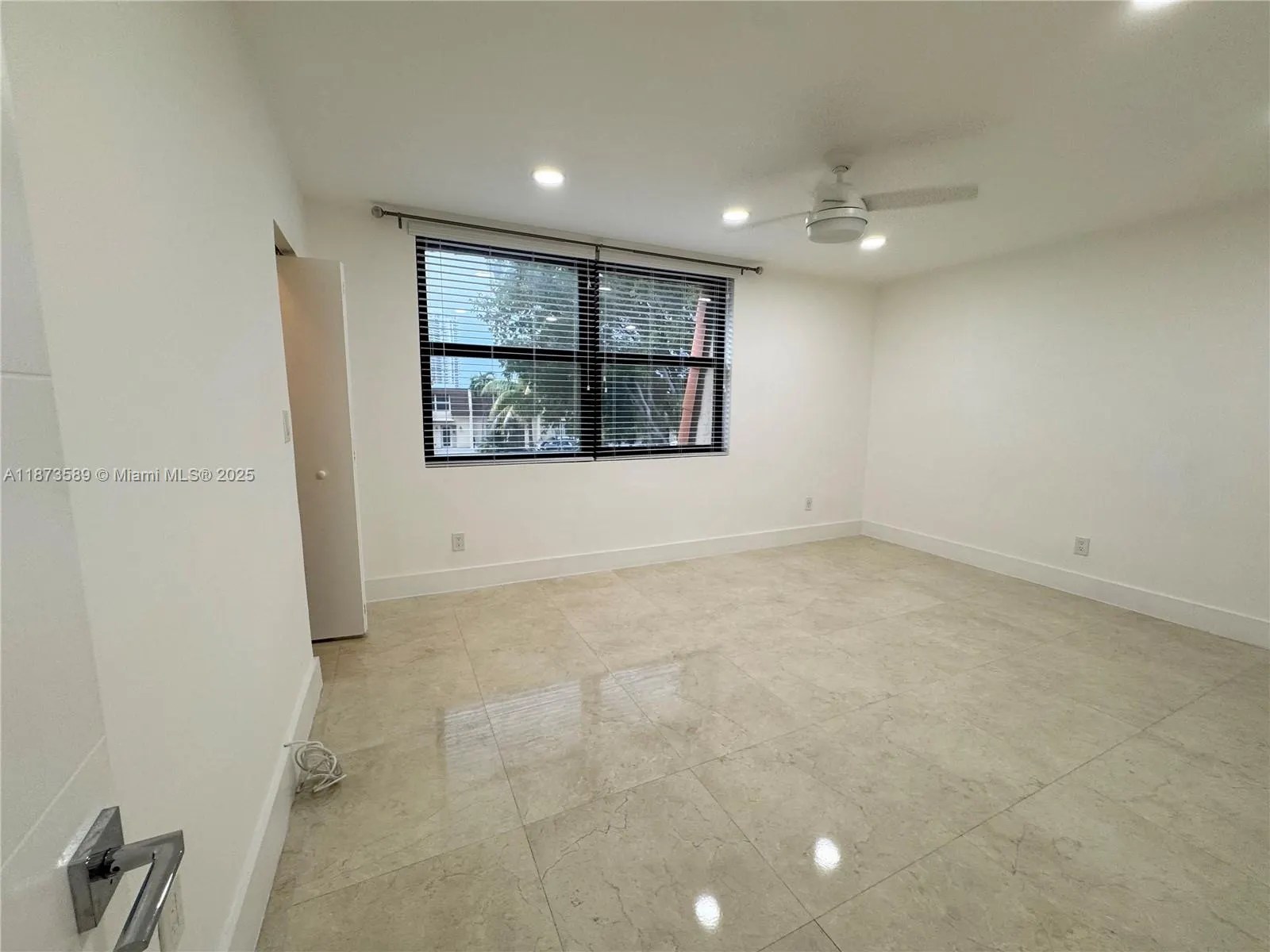3768 NE 167th St, #46