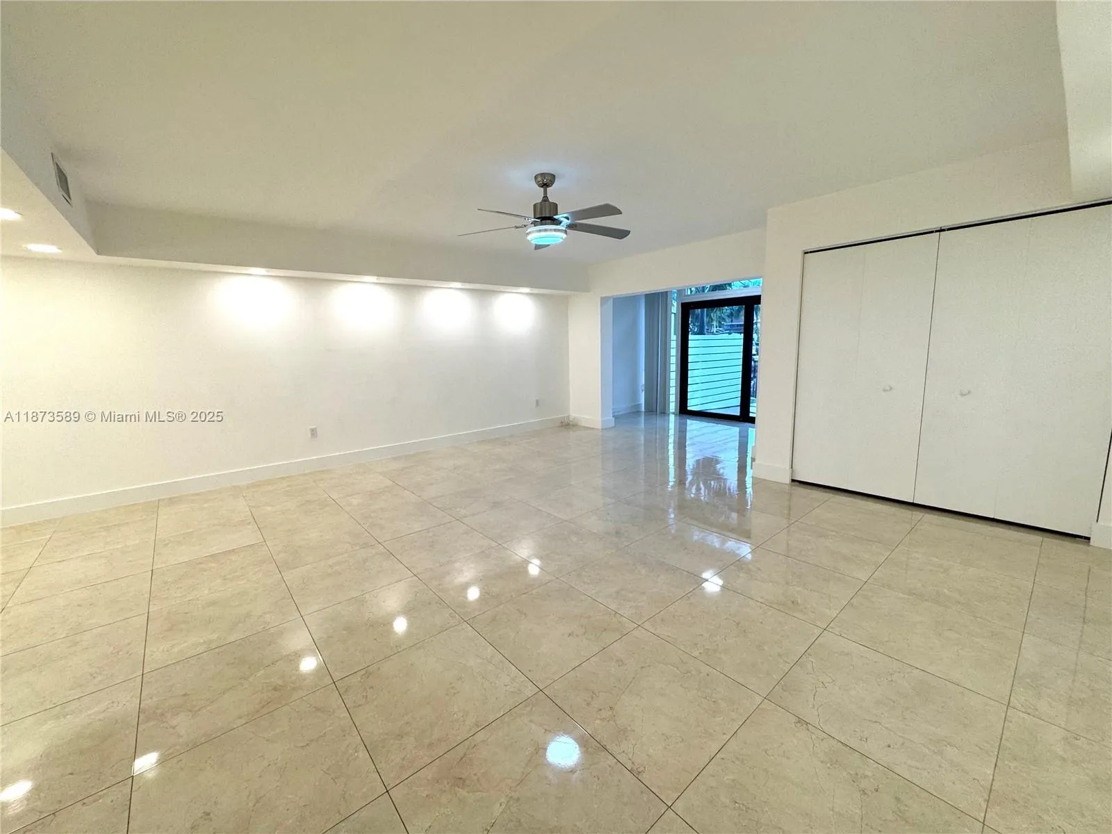 3768 NE 167th St, #46