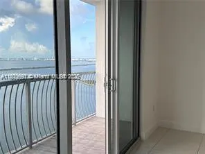 1750 N Bayshore Dr, #5207