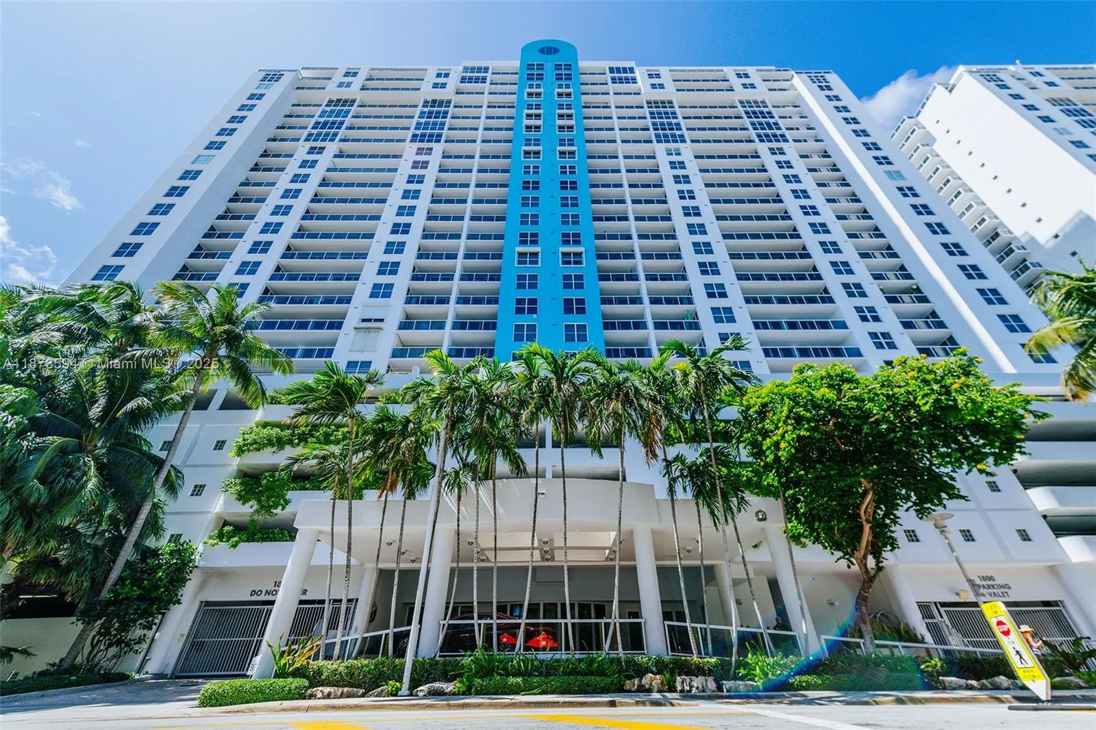 1800 Sunset Harbour Dr, #703