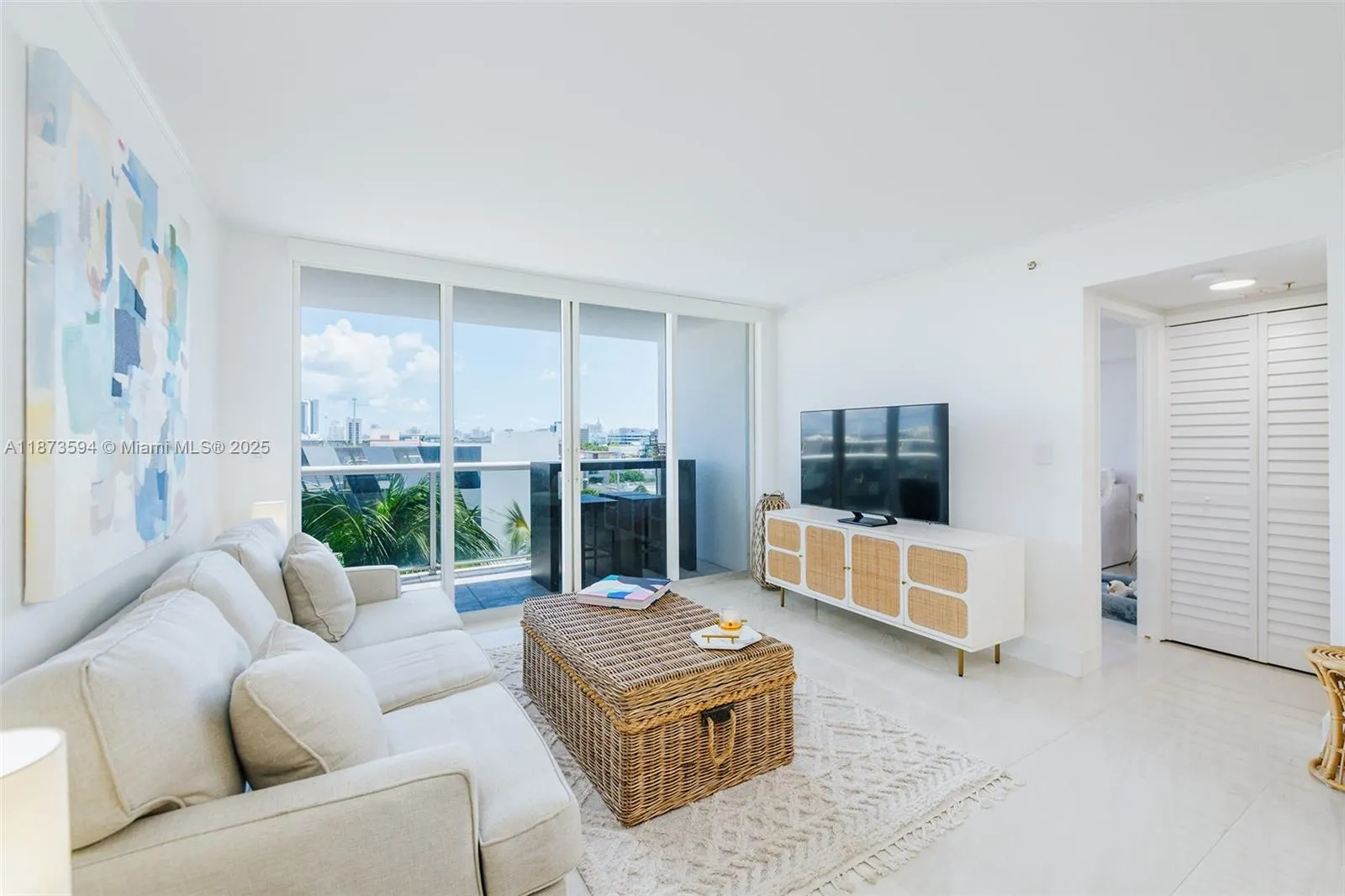 1800 Sunset Harbour Dr, #703