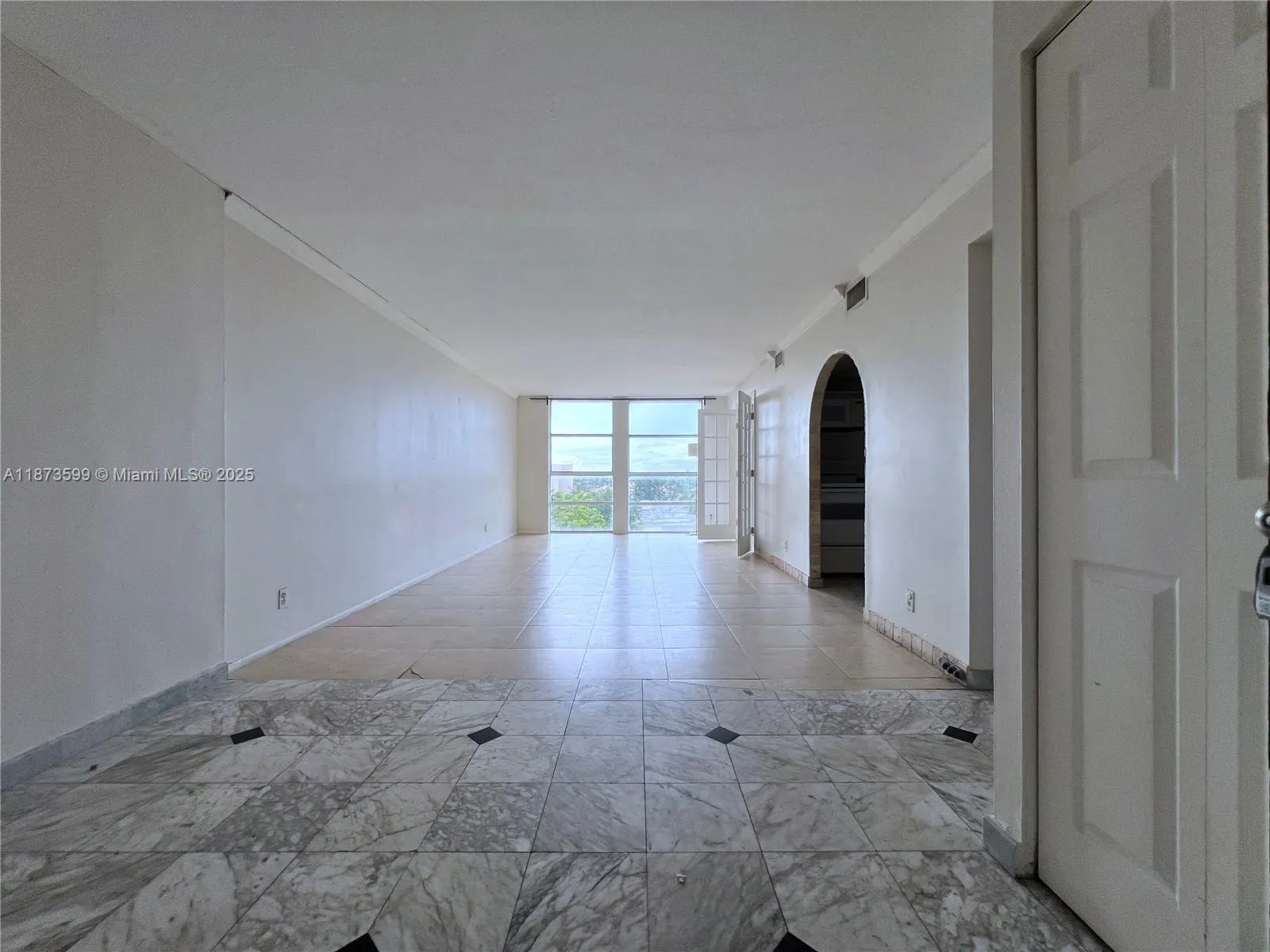 2101 Atlantic Shores Blvd, #518
