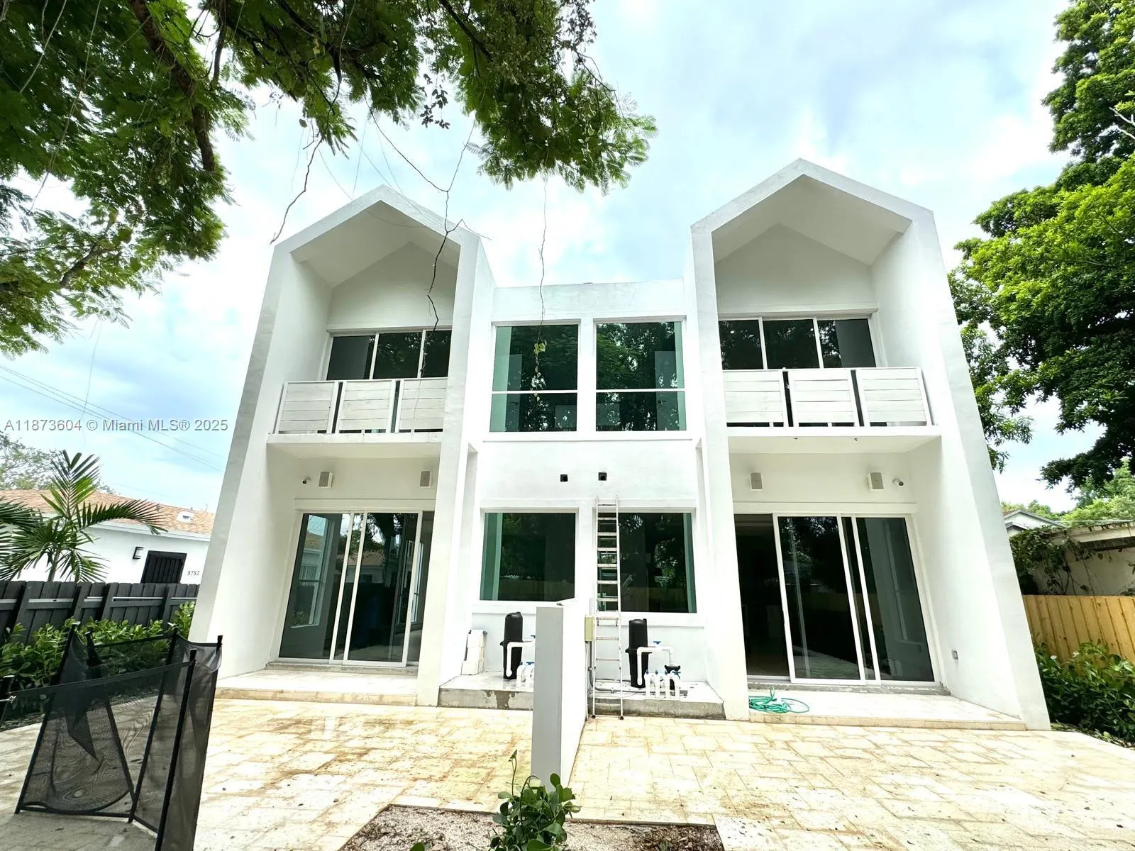 5728 NW 5th Court TH-1