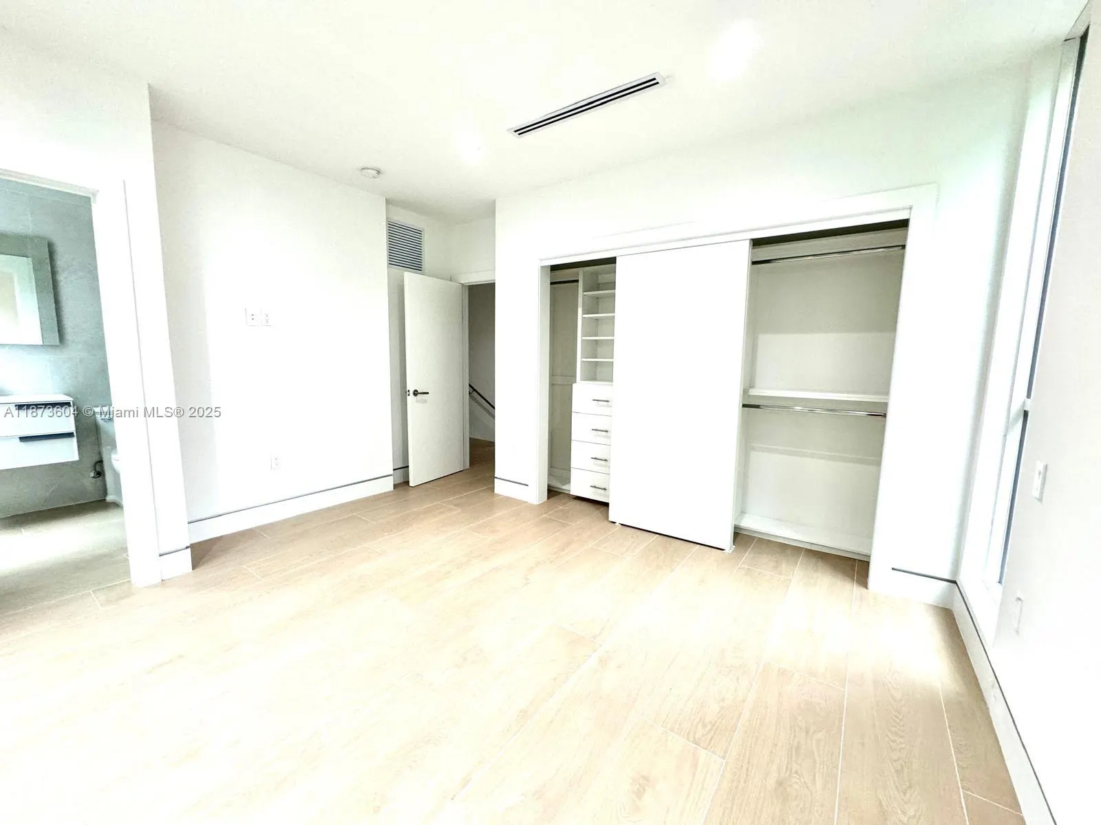 5728 NW 5th Court TH-1