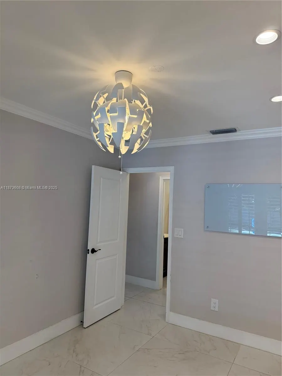 17071 SW 85th Ave