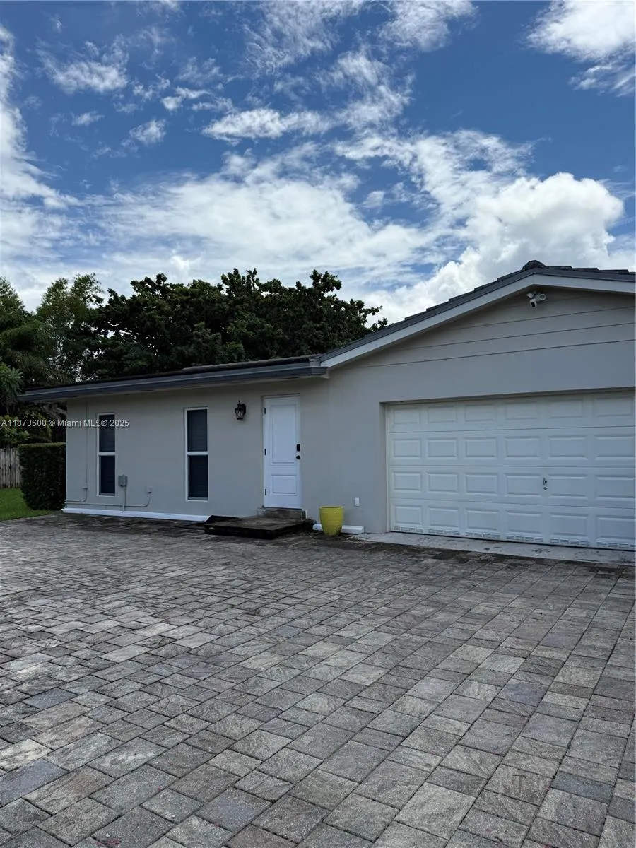 17071 SW 85th Ave