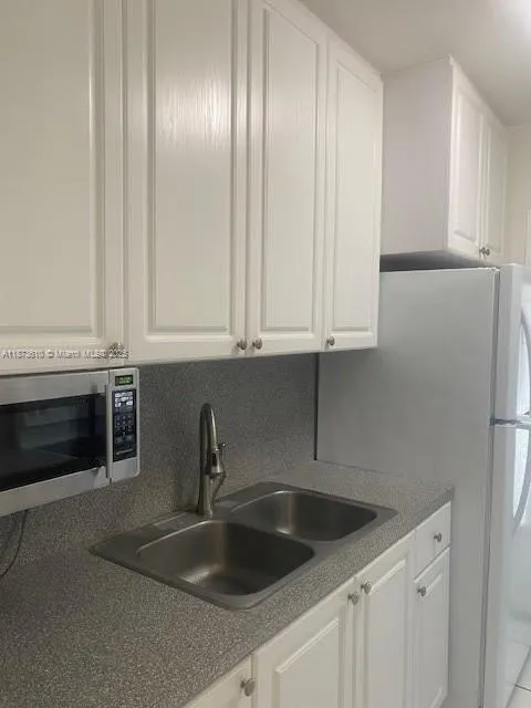 1450 Atlantic Shores Blvd, #303
