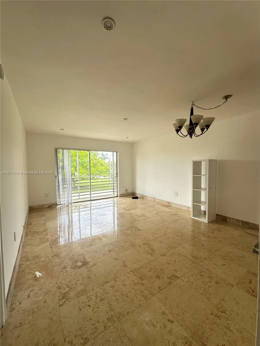 20200 NE 27th Ct, #16
