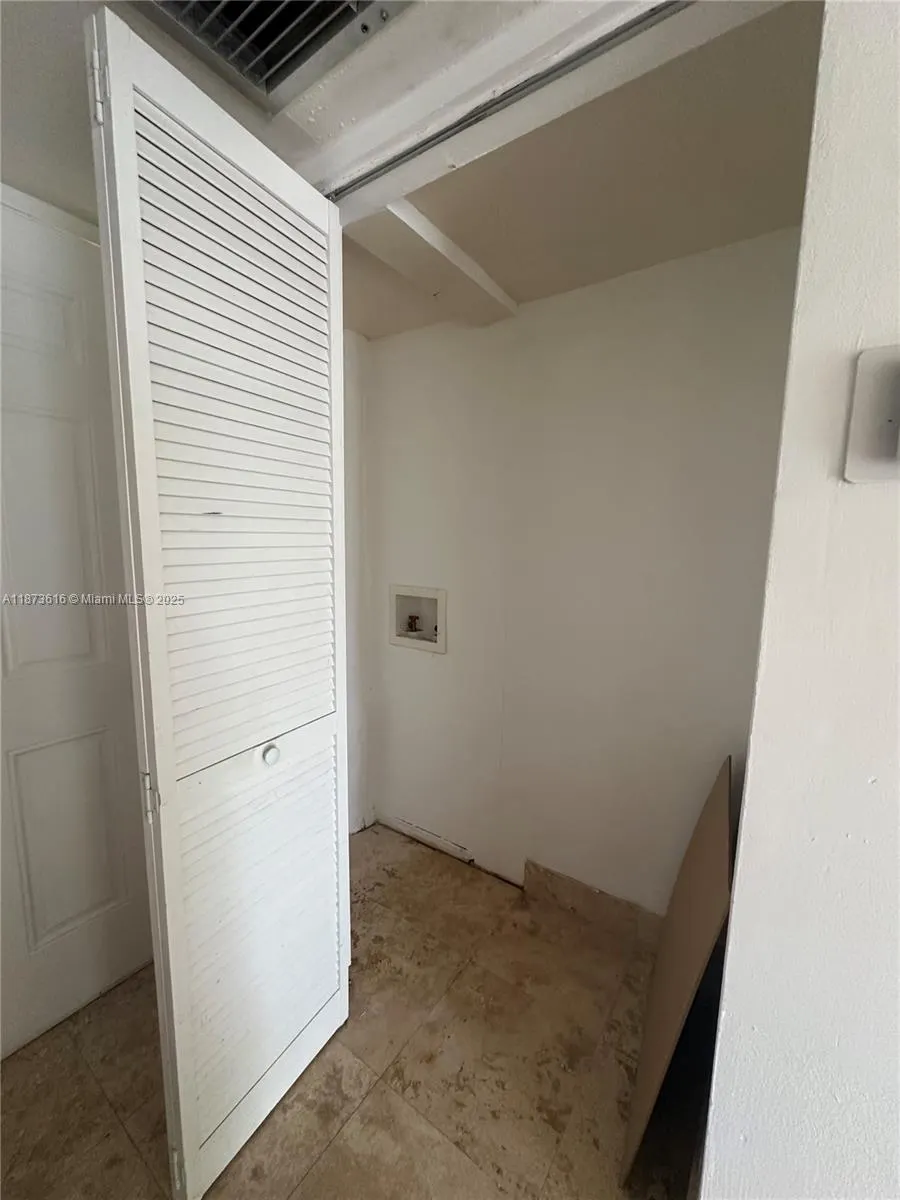 20200 NE 27th Ct, #16