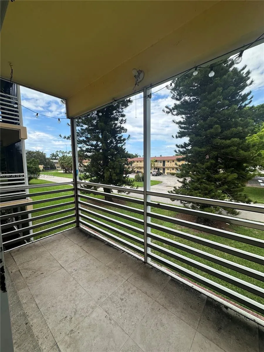 20200 NE 27th Ct, #16
