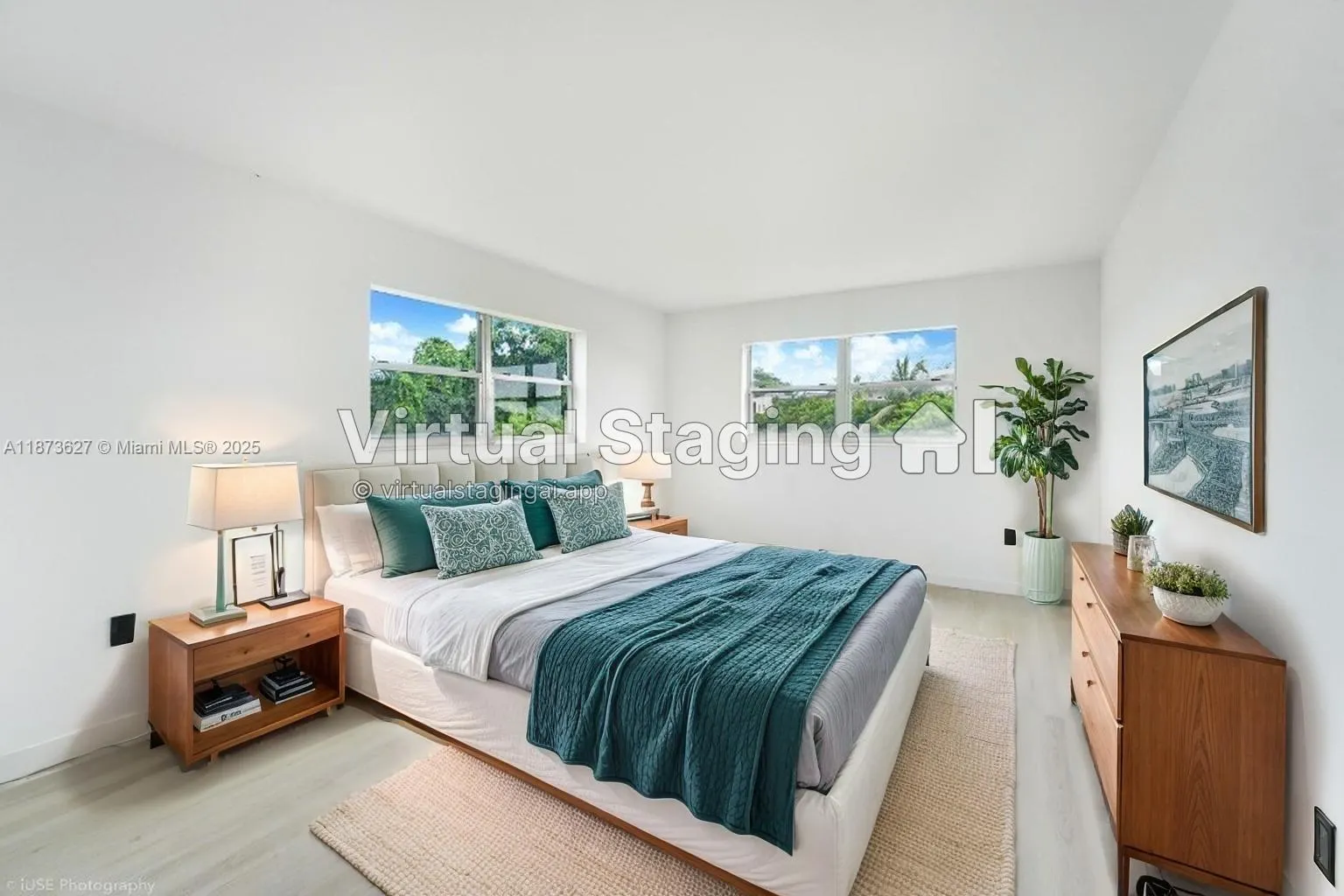 12215 W Dixie Hwy, #106
