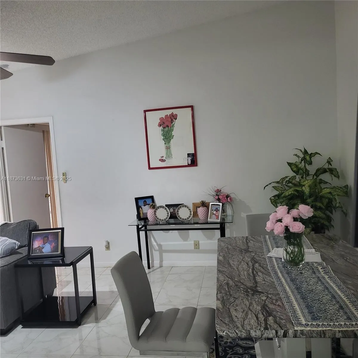 33 Meadows Dr