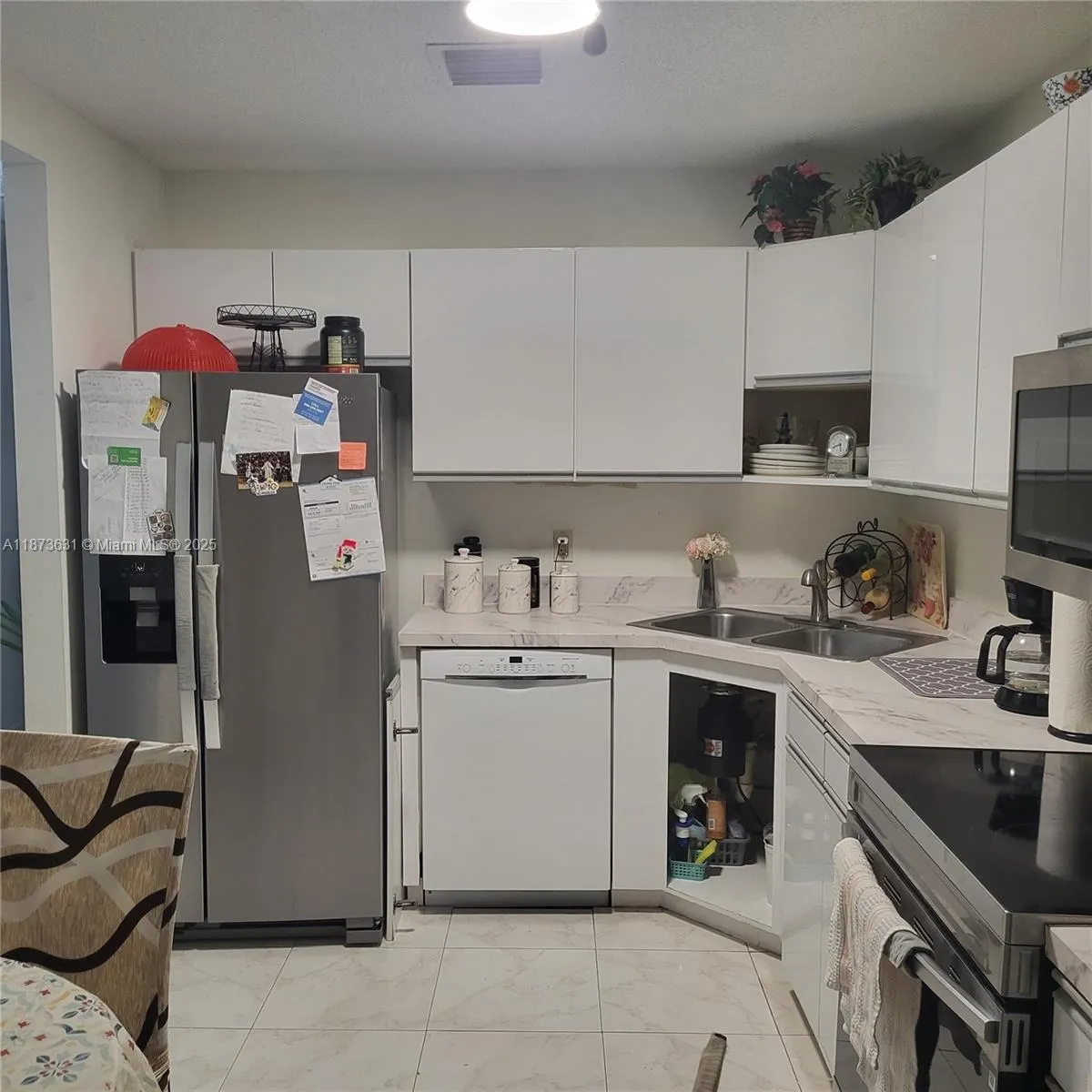 33 Meadows Dr