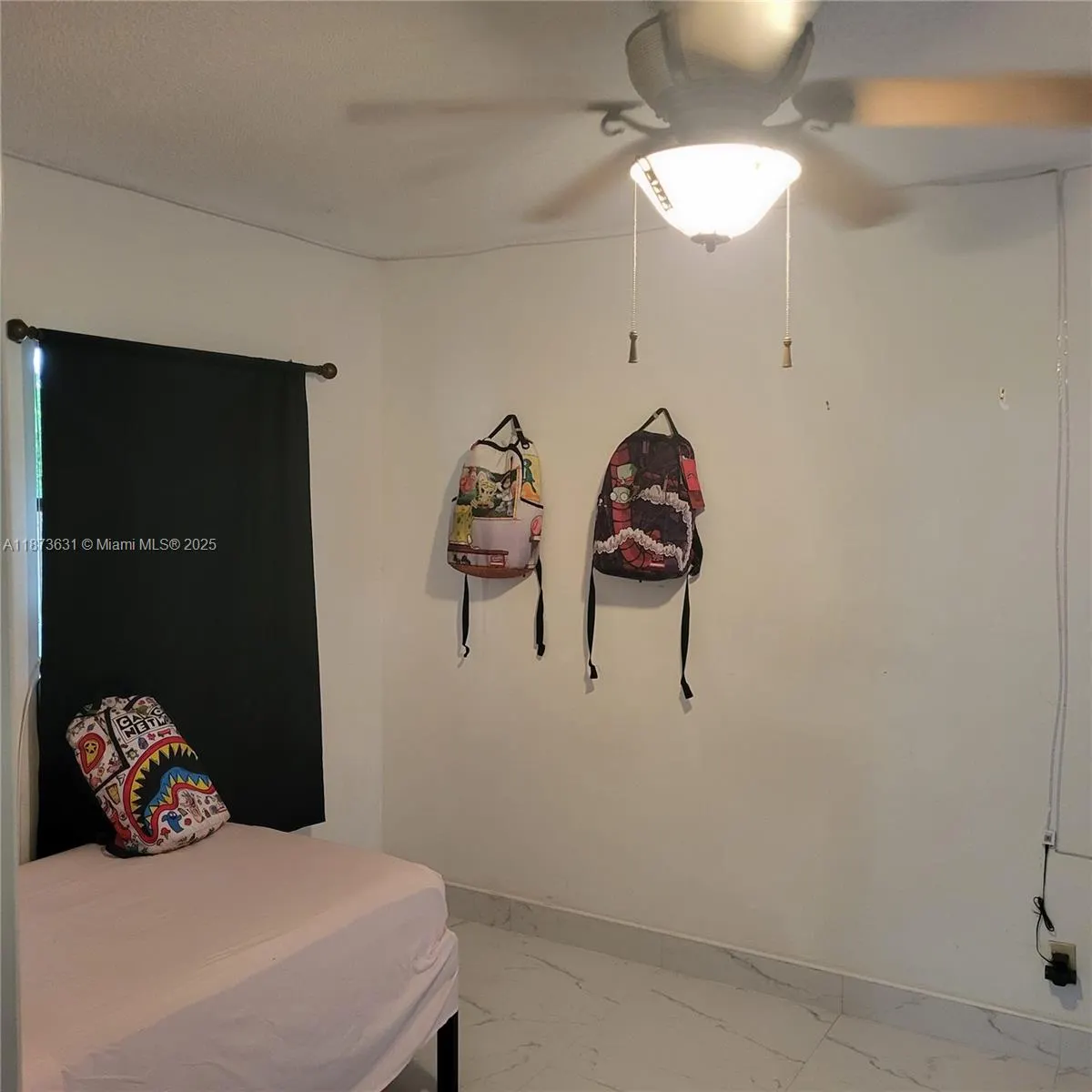 33 Meadows Dr