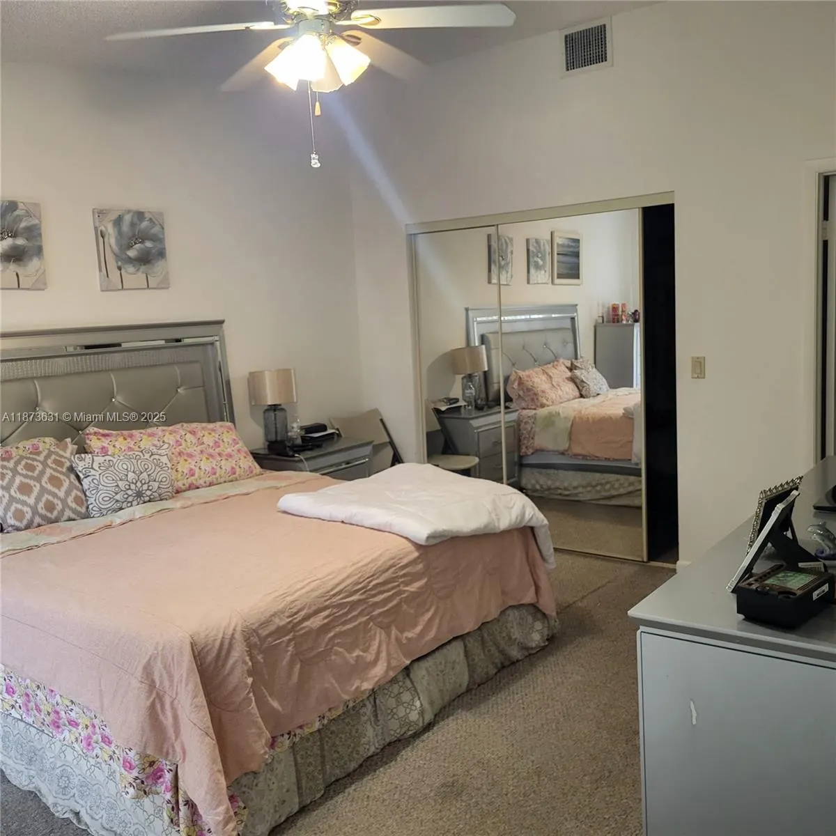 33 Meadows Dr